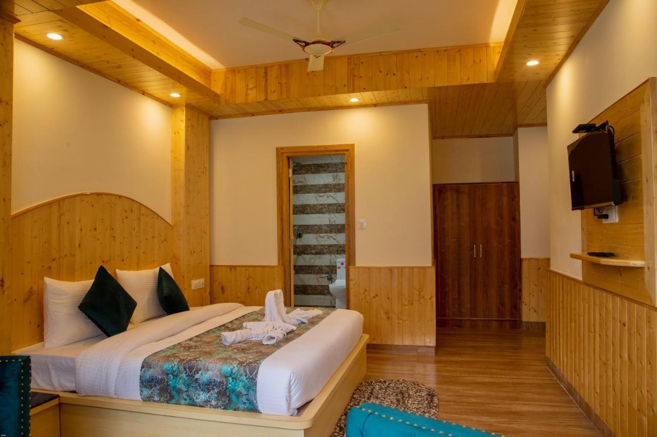 North Deodar Avenue, Manali Luaran gambar